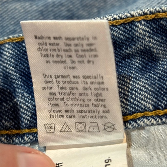 KENDALL & KYLIE Denim‎ Jean Shorts Sz 29 in a Medium Wash - Picture 6 of 6